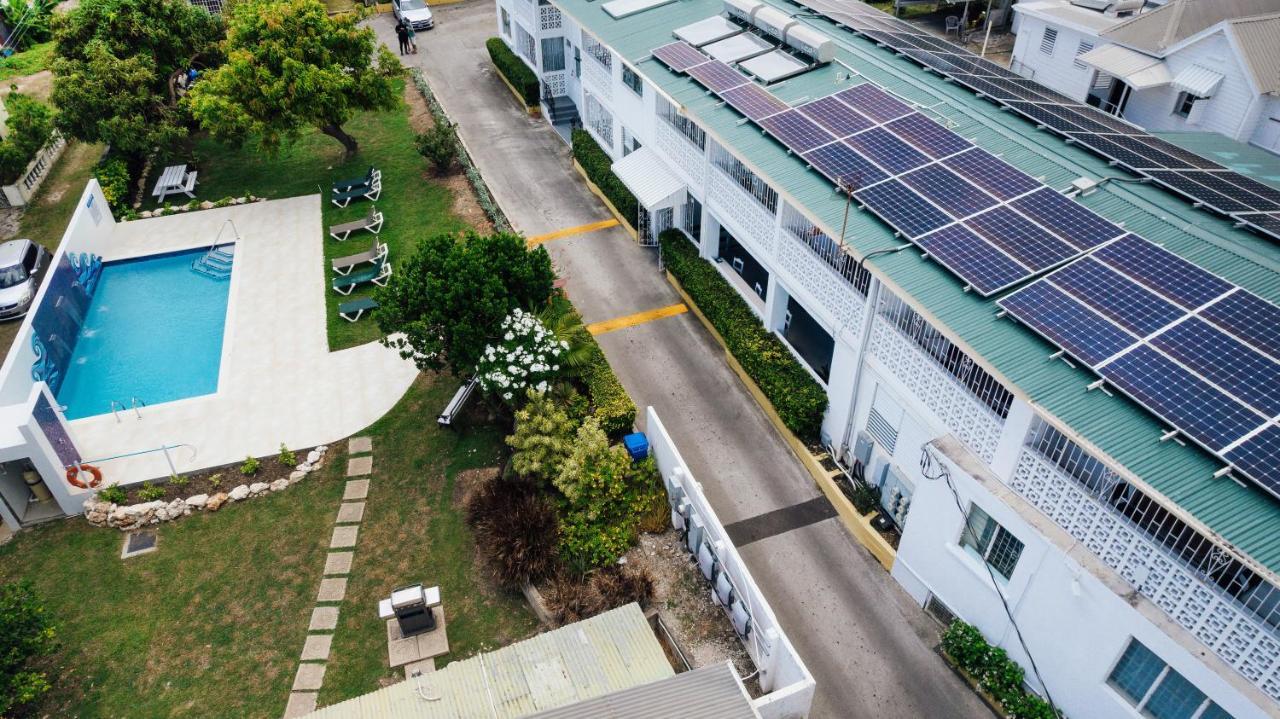 Adulo Apartments Μπριτζτάουν Εξωτερικό φωτογραφία
