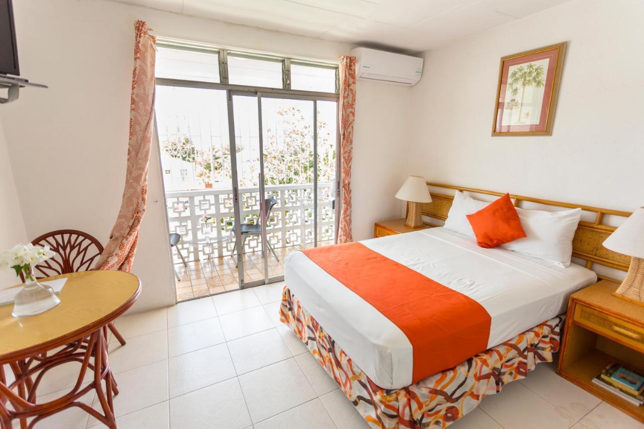 Adulo Apartments Μπριτζτάουν Εξωτερικό φωτογραφία